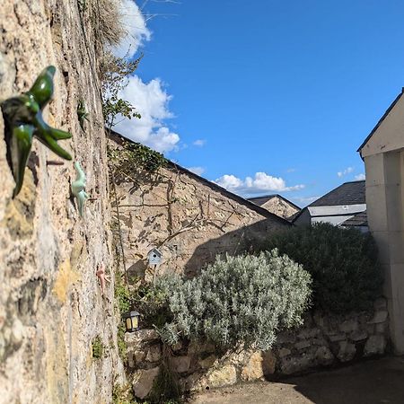 Appartement Des Hirondelles , Au Pied Du Chateau Chinon Esterno foto